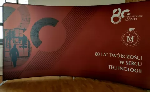 Baner z okazji 80 lecia Wydziału