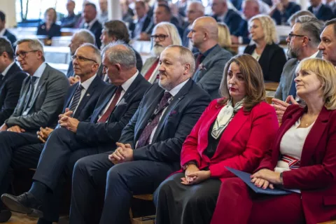 Goście jubileuszu Wydziału podczas uroczystosci