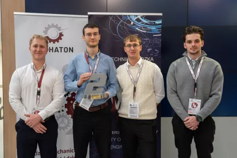 Studenci Wydziału którzy zajęli II miejsce w konkursie Mechaton